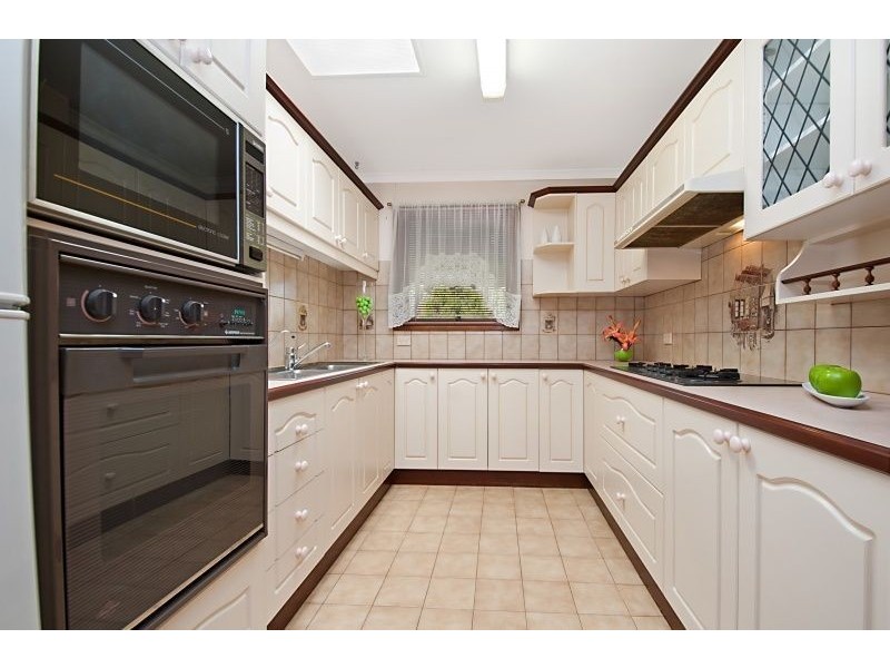 15 Woodchester Street, Para Hills West SA 5096