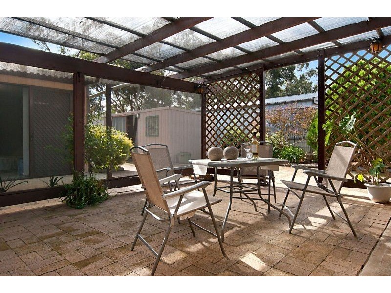 15 Woodchester Street, Para Hills West SA 5096