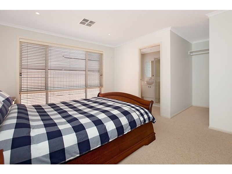 13 Springbank Boulevard, Burton SA 5110