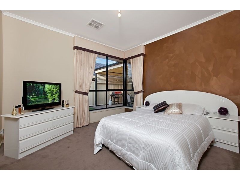 17 Newhaven Terrace, Burton SA 5110