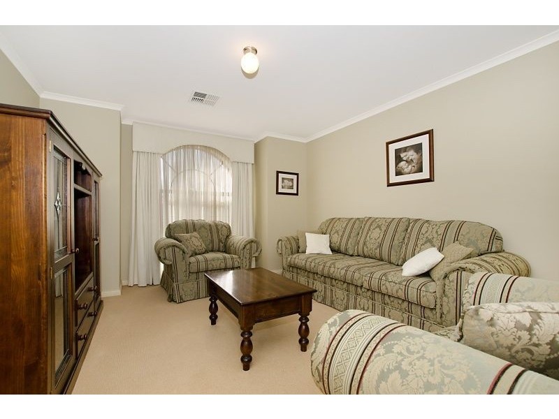 16 Jasper Drive, Burton SA 5110