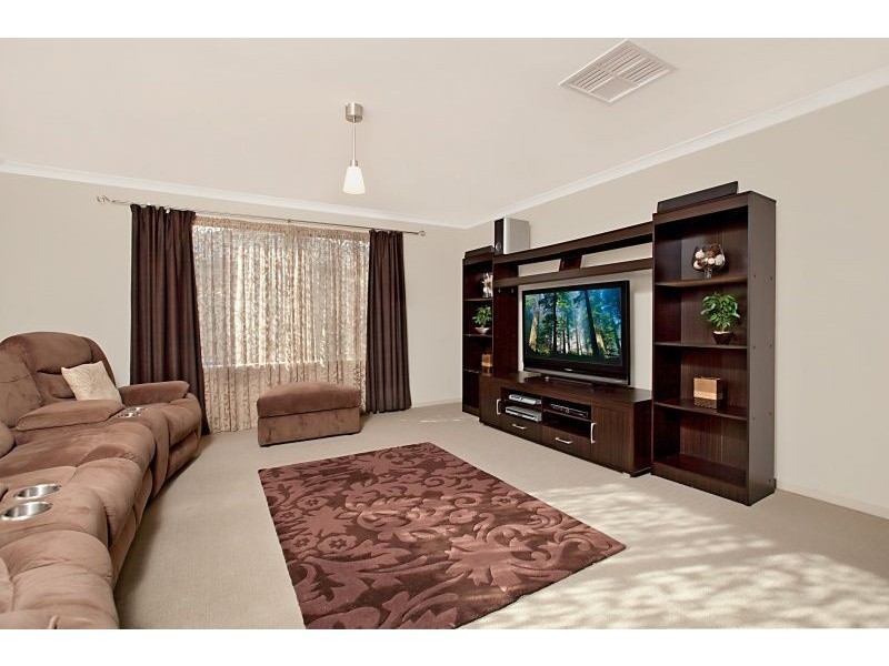 4 Golden Circuit, Parafield Gardens SA 5107