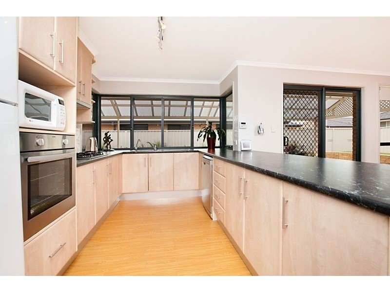 35 Amberwell Terrace, Burton SA 5110