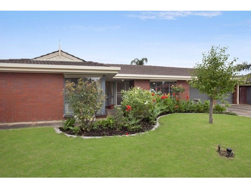 12 Nicola Court, Salisbury Downs SA 5108