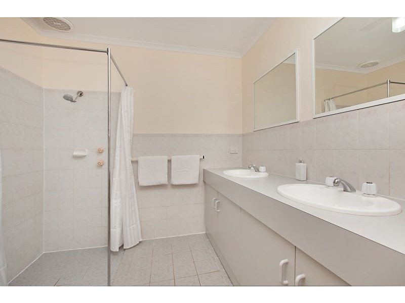 12 Nicola Court, Salisbury Downs SA 5108