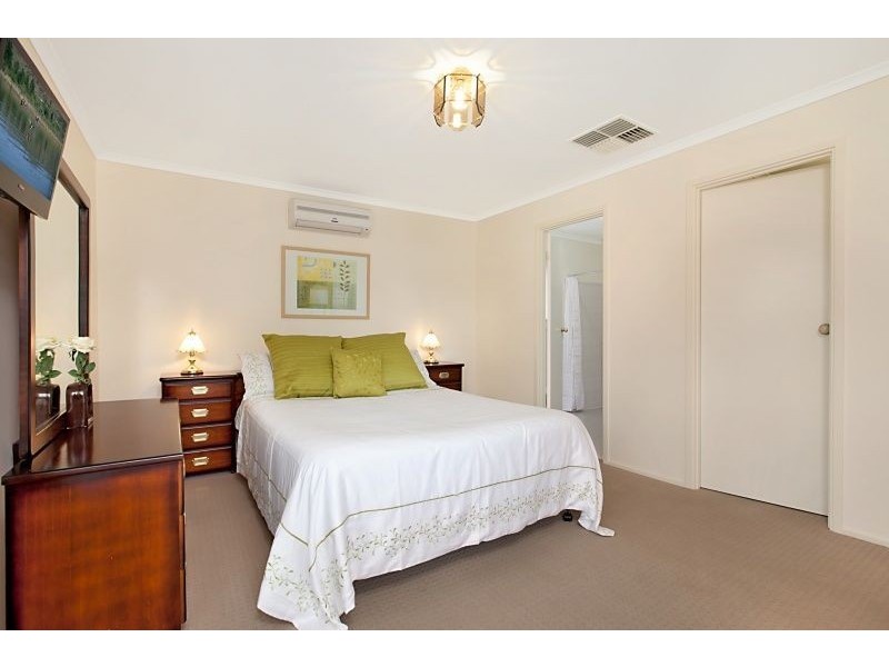 12 Nicola Court, Salisbury Downs SA 5108