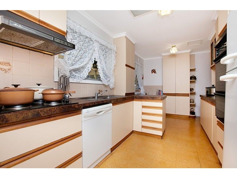 14 Chapman Avenue, Salisbury Heights SA 5109