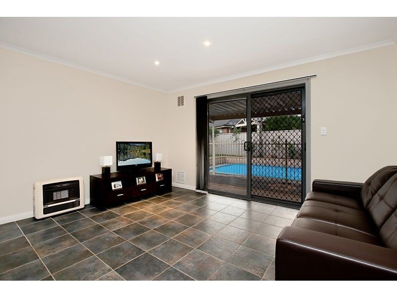42 Parkway Circuit, Parafield Gardens SA 5107