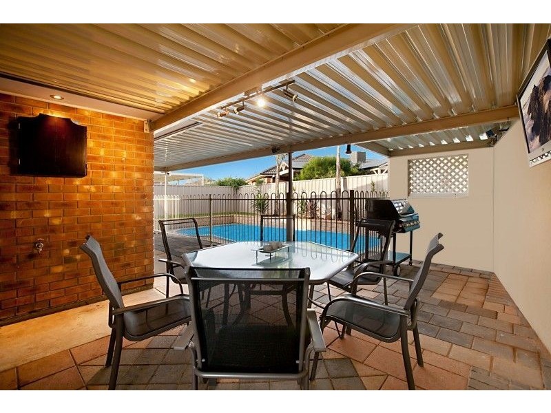 42 Parkway Circuit, Parafield Gardens SA 5107