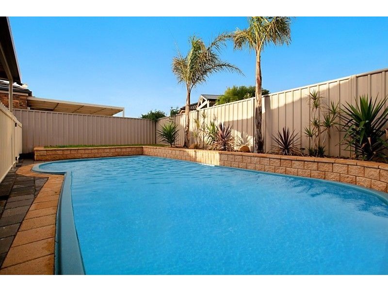 42 Parkway Circuit, Parafield Gardens SA 5107
