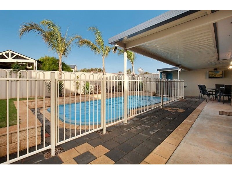42 Parkway Circuit, Parafield Gardens SA 5107