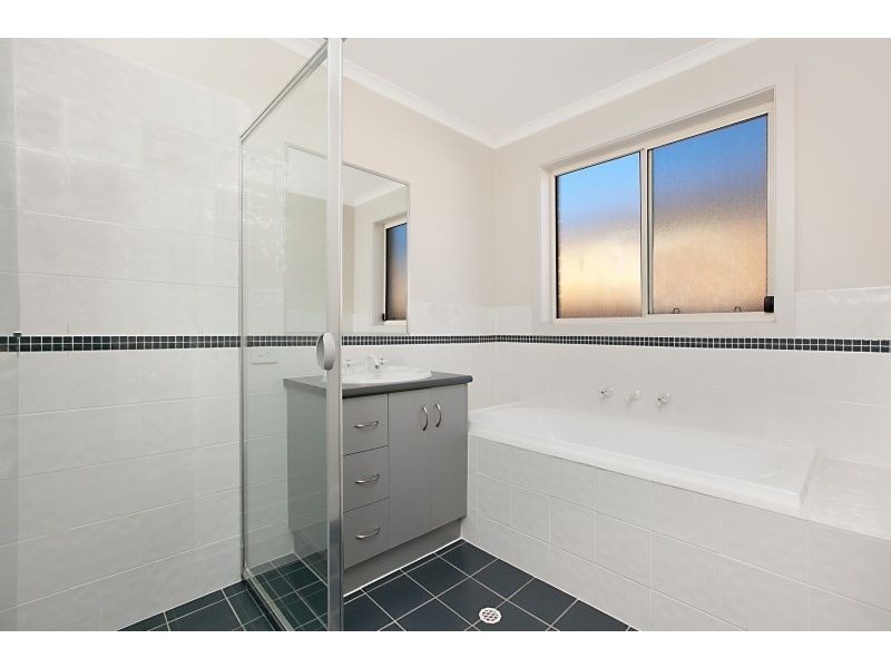 4 Napoleon Court, Paralowie SA 5108