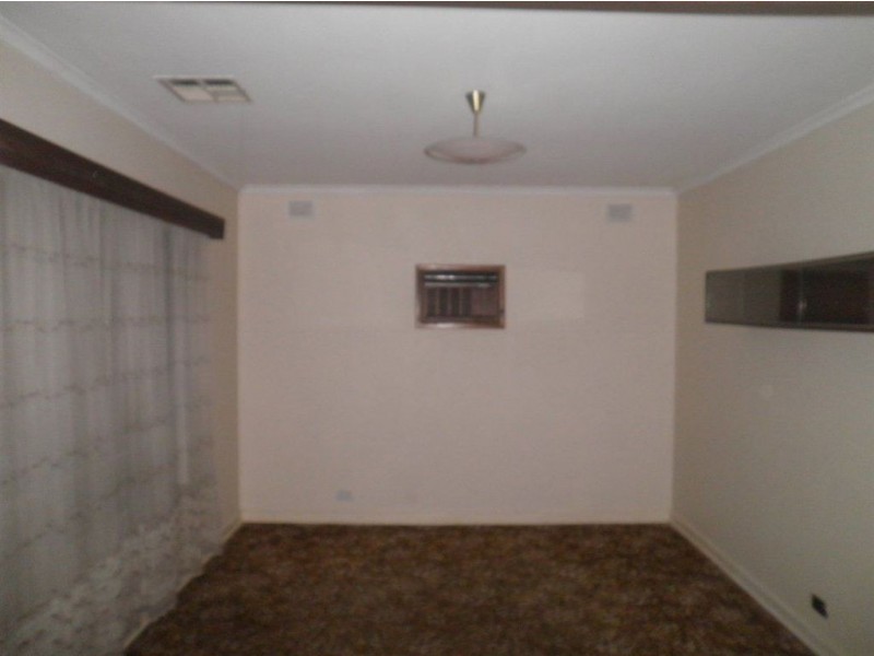 13 Kings Road, Parafield Gardens SA 5107