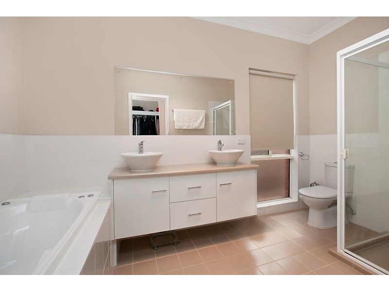 26 Brookfield Drive, Burton SA 5110