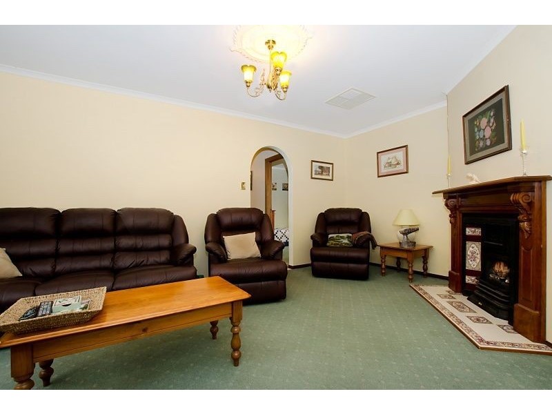13 Rotz Court, Golden Grove SA 5125