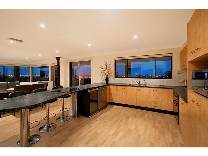 2 Bowey Avenue, Salisbury Heights SA 5109