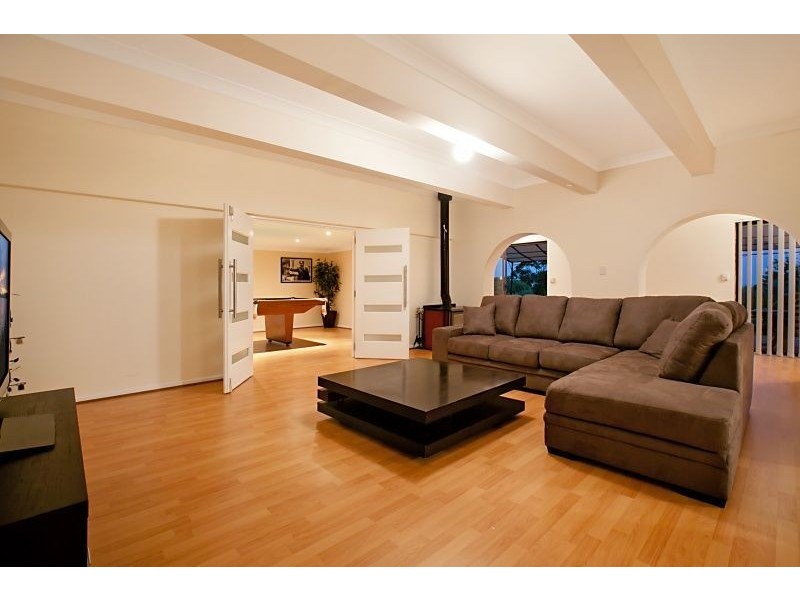 2 Bowey Avenue, Salisbury Heights SA 5109