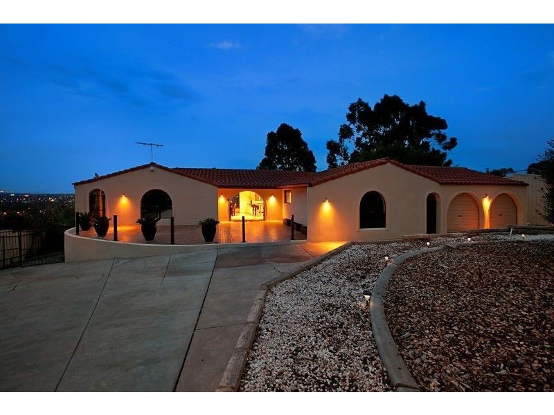 2 Bowey Avenue, Salisbury Heights SA 5109