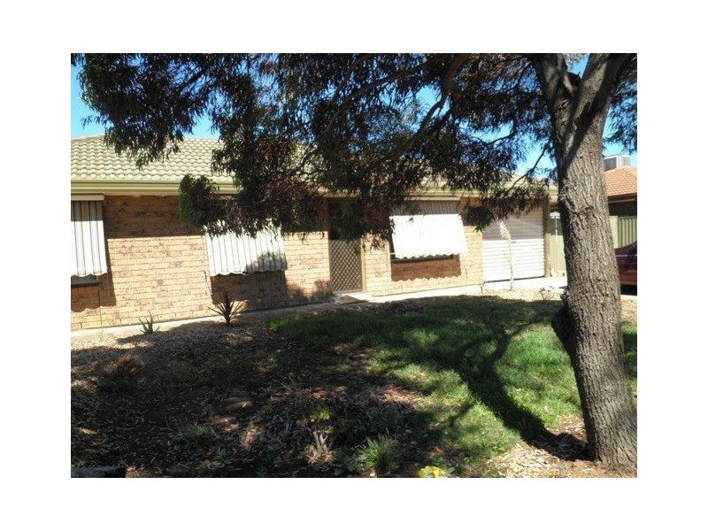 12 Maguire Cresent, Burton SA 5110