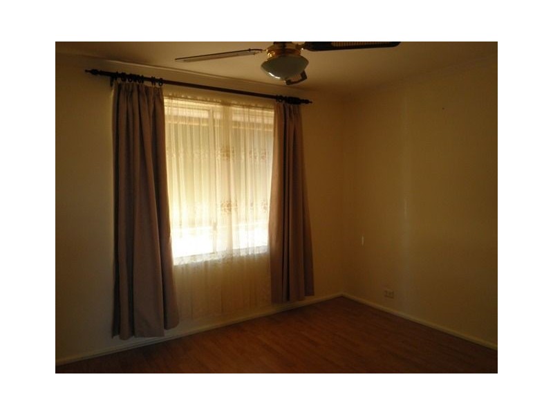 12 Maguire Cresent, Burton SA 5110