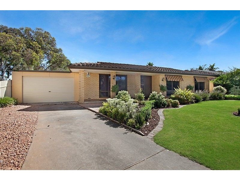 11 Woolaston Road, Salisbury Downs SA 5108