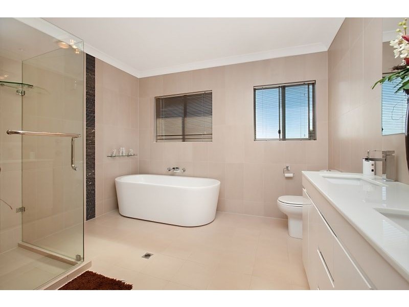 8 Diane Court, Golden Grove SA 5125