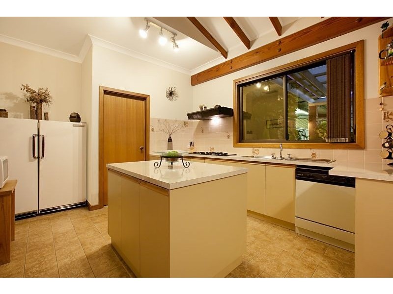 4 Pauline Court, Para Hills SA 5096