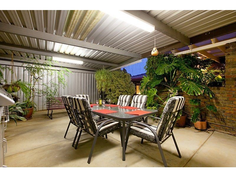 4 Pauline Court, Para Hills SA 5096