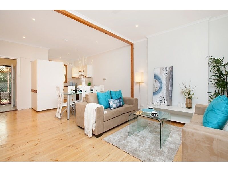 25 Burcombe Street, Elizabeth Vale SA 5112