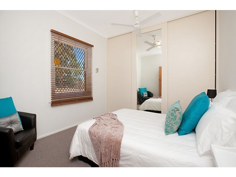 25 Burcombe Street, Elizabeth Vale SA 5112