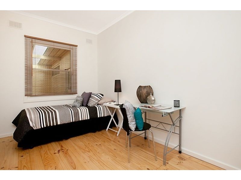 25 Burcombe Street, Elizabeth Vale SA 5112