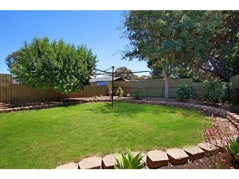 25 Burcombe Street, Elizabeth Vale SA 5112