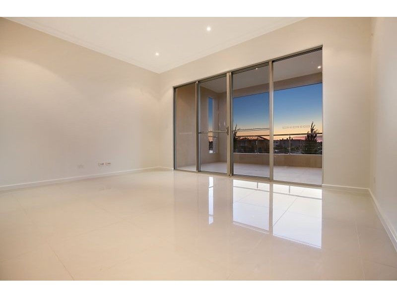 14 Marcella Lane, Mawson Lakes SA 5095