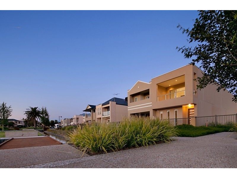 14 Marcella Lane, Mawson Lakes SA 5095