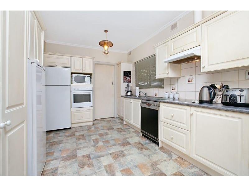 522 Bridge Road, Para Hills West SA 5096