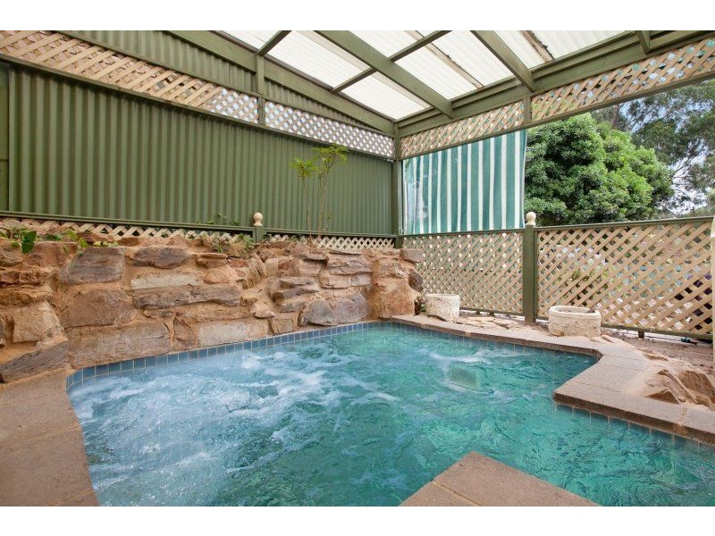 522 Bridge Road, Para Hills West SA 5096