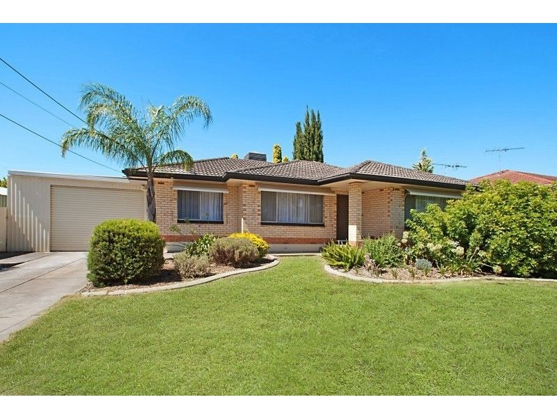 18 Balmoral Road, Salisbury East SA 5109