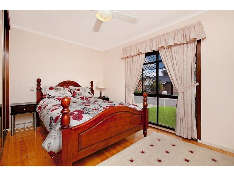8 Torrens Place, Salisbury SA 5108