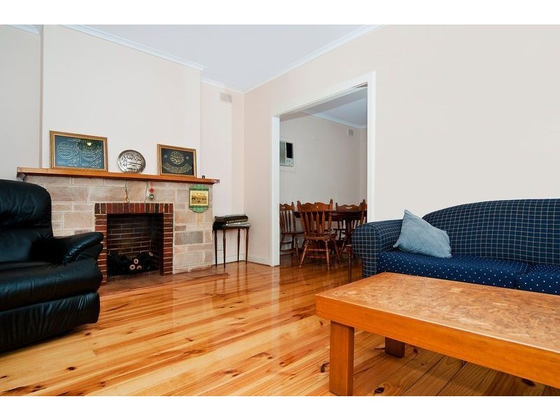 15 Universal Road, Salisbury Downs SA 5108