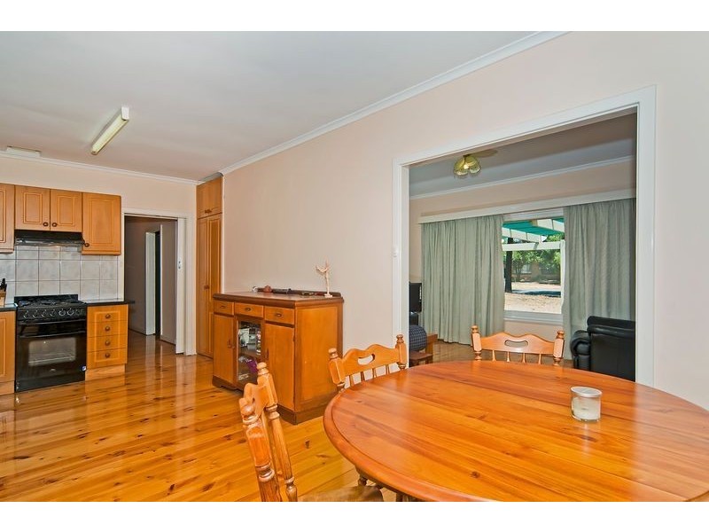 15 Universal Road, Salisbury Downs SA 5108