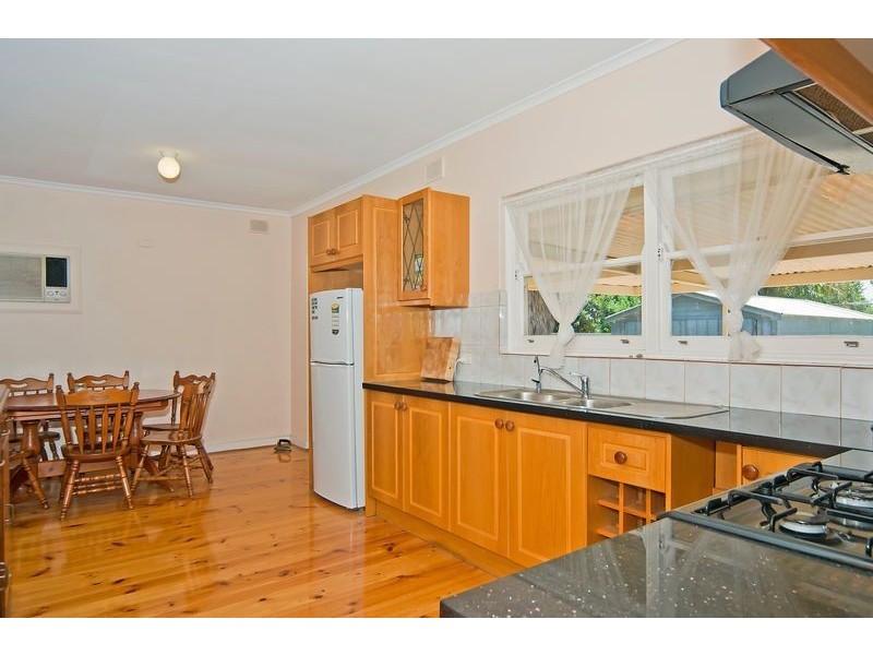 15 Universal Road, Salisbury Downs SA 5108