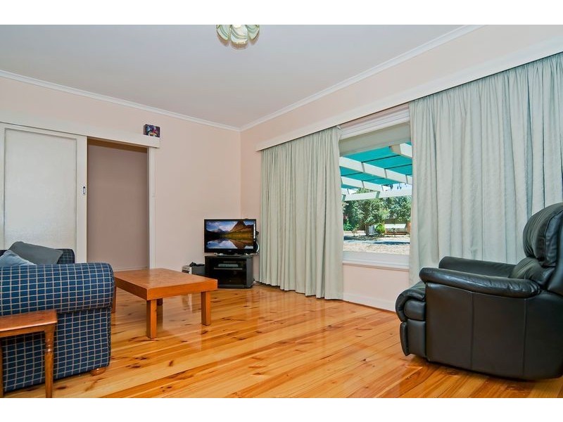 15 Universal Road, Salisbury Downs SA 5108