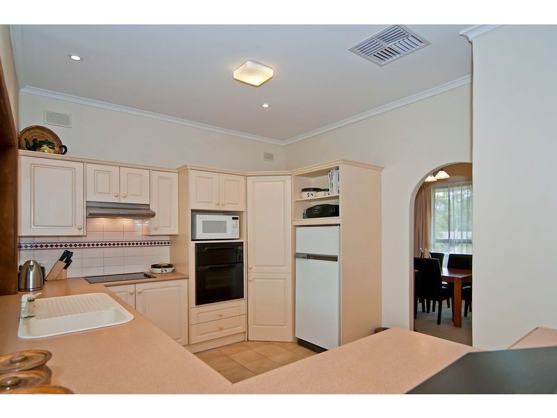 19 Nunyah Drive, Banksia Park SA 5091