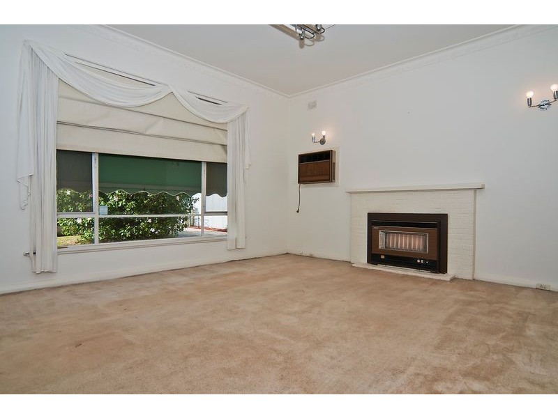 1 Ayredale Avenue, Clearview SA 5085