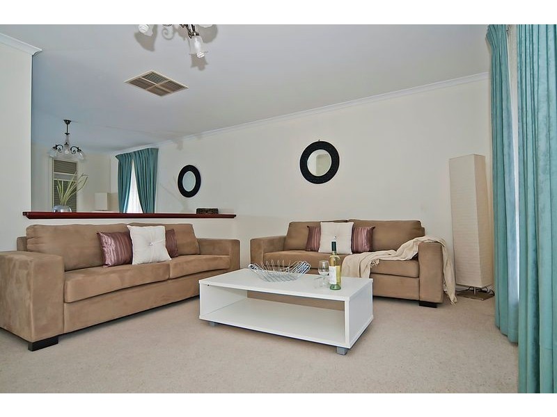 10 Sir Joseph Bank Crescent, Golden Grove SA 5125