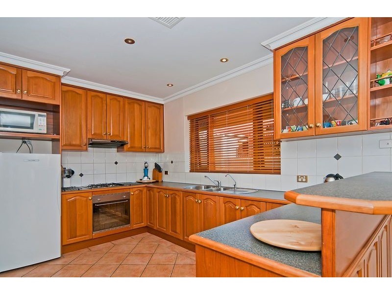 27 Wear Avenue, Marden SA 5070