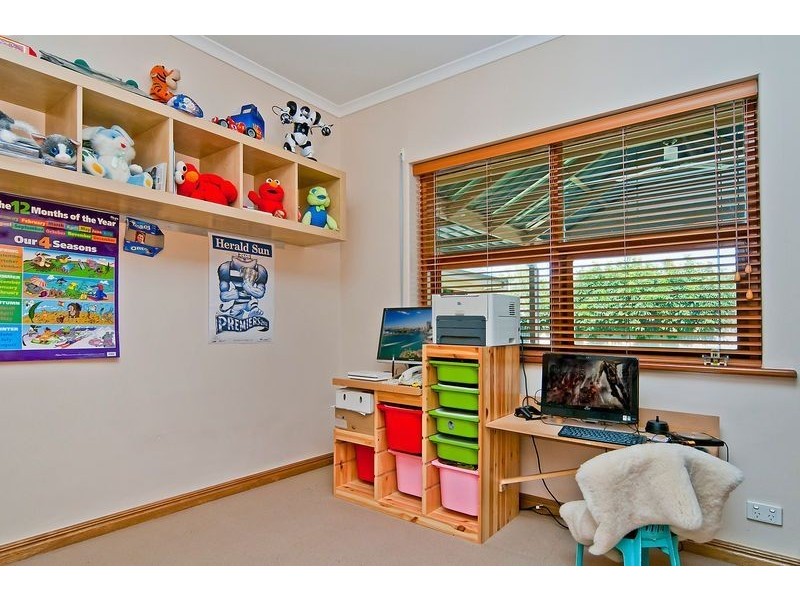 27 Wear Avenue, Marden SA 5070