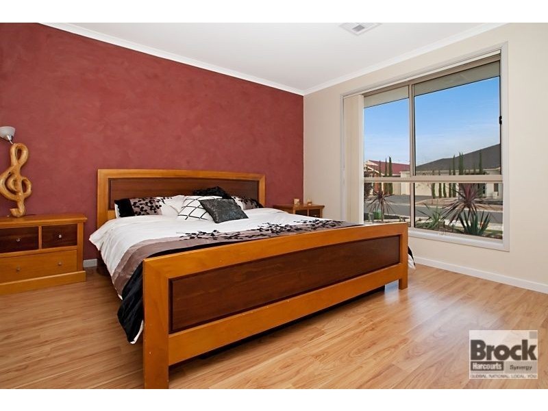 8 Brookfield Avenue, Burton SA 5110