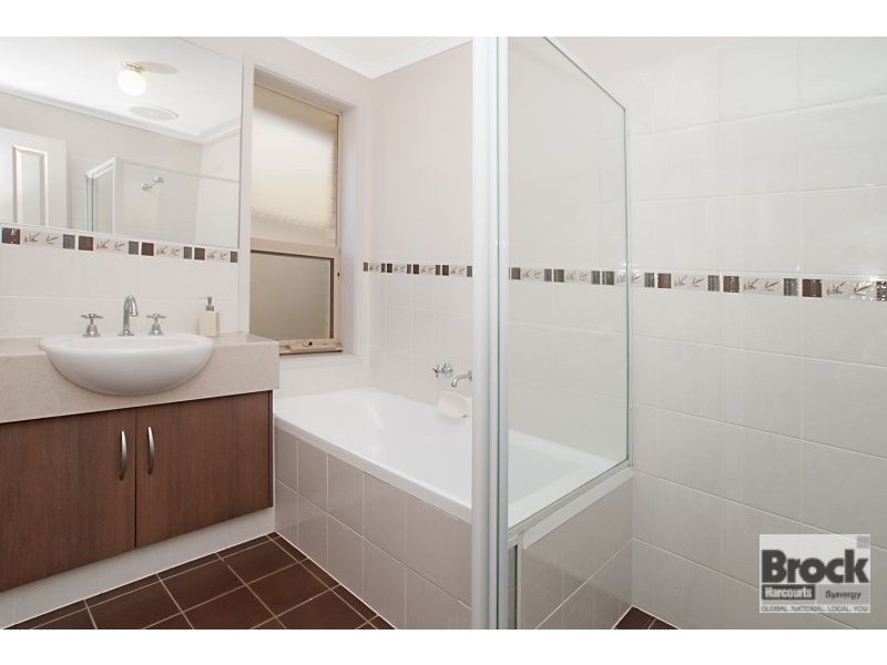 8 Brookfield Avenue, Burton SA 5110