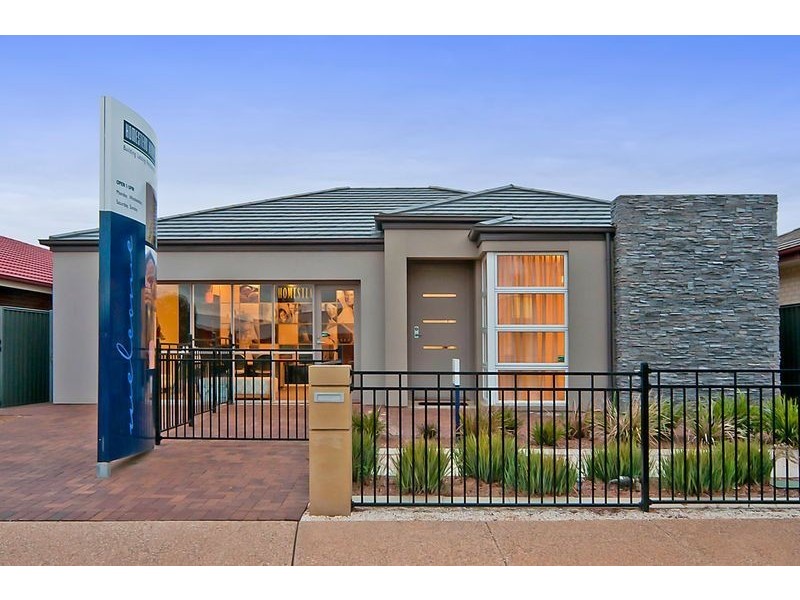 17 Jindabyne Street, Andrews Farm SA 5114